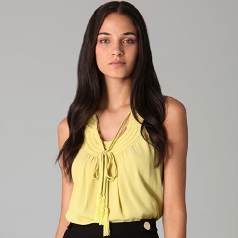 DVF flowy top sleeveless EUC Diane Von Furstenburg